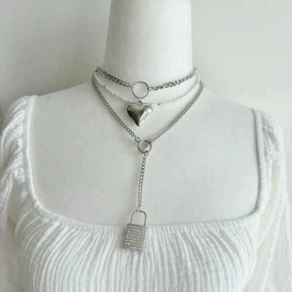 Y2K locket pendant necklace mcbling bedazzled necklace - Picture 4 of 5